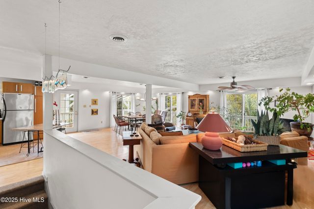 116 SE 8th Street, Oak Island, NC 28465