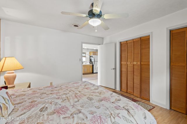 116 SE 8th Street, Oak Island, NC 28465