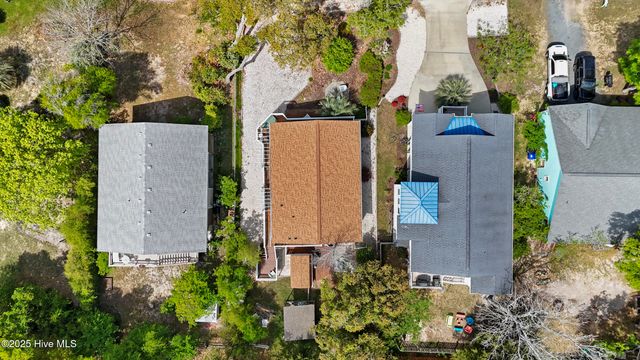 116 SE 8th Street, Oak Island, NC 28465