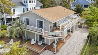 116 SE 8th Street, Oak Island, NC 28465