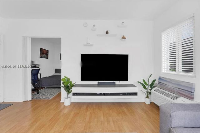 1027 Euclid Avenue 12, Miami Beach, FL 33139