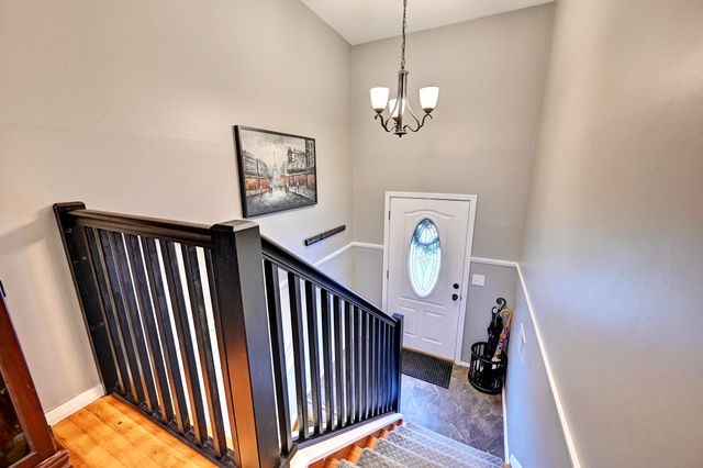 147 Raintree Road, Florence, KY 41042