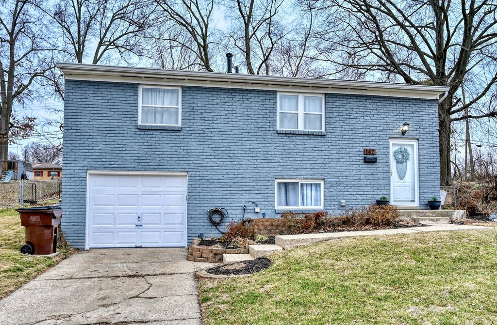 147 Raintree Road, Florence, KY 41042