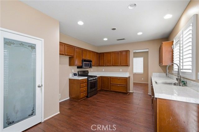 17891 Robusta Drive, Riverside, CA 92503