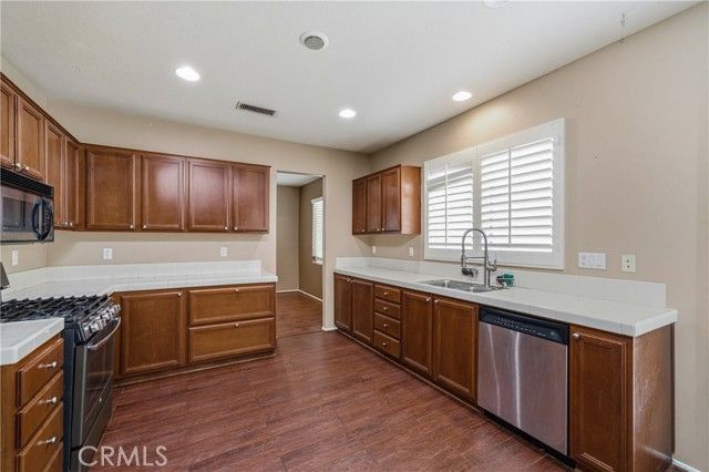 17891 Robusta Drive, Riverside, CA 92503