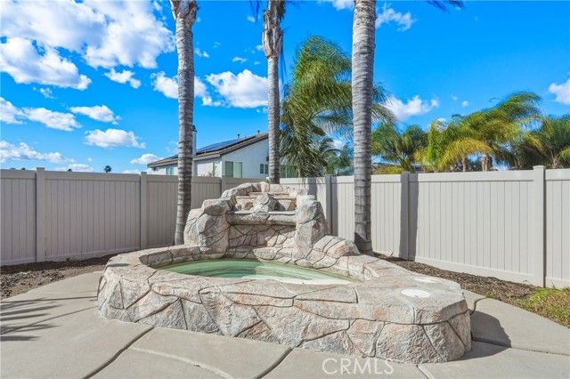 17891 Robusta Drive, Riverside, CA 92503