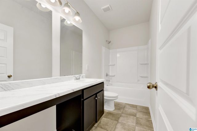 110 Sanie COVE LANE, Odenville, AL 35120