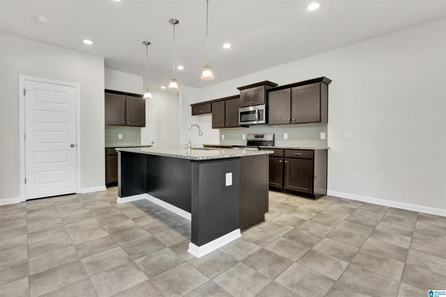 110 Sanie COVE LANE, Odenville, AL 35120