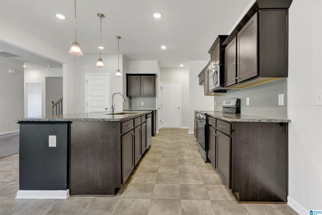 110 Sanie COVE LANE, Odenville, AL 35120