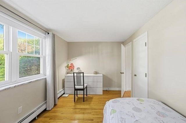 119 Emerson Gardens Rd 119, Lexington, MA 02420