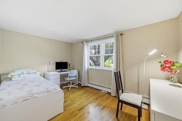 119 Emerson Gardens Rd 119, Lexington, MA 02420