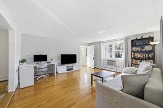 119 Emerson Gardens Rd 119, Lexington, MA 02420