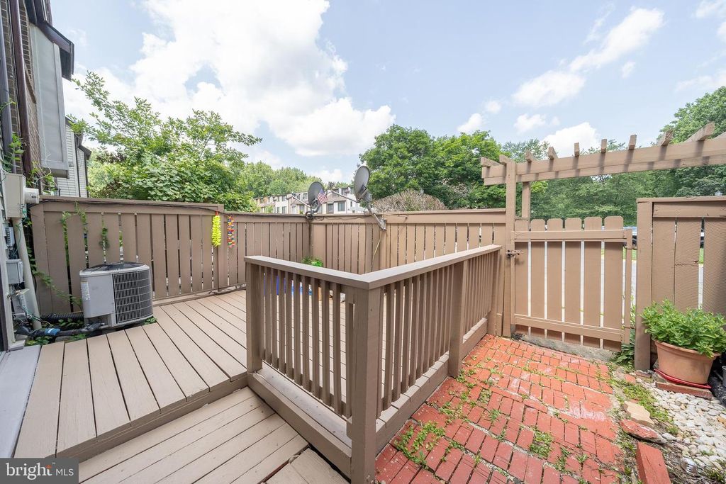 9943 FOREST VIEW PL, Gaithersburg, MD 20886