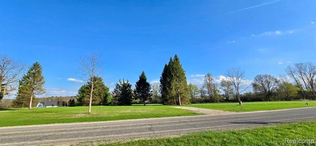 VL 2.86 Acres W M-36, Pinckney, MI 48169
