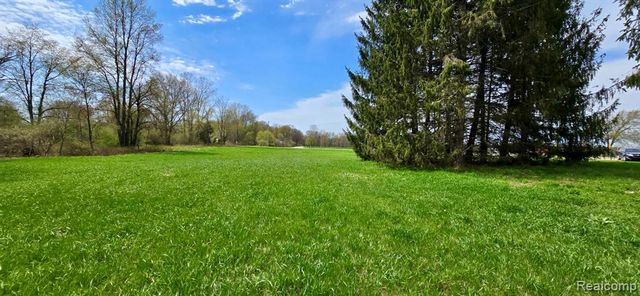 VL 2.86 Acres W M-36, Pinckney, MI 48169