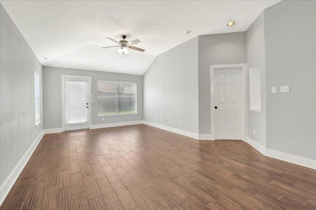 1289 Pinto Pass, Alvin, TX 77511