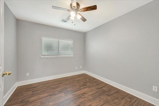 1289 Pinto Pass, Alvin, TX 77511