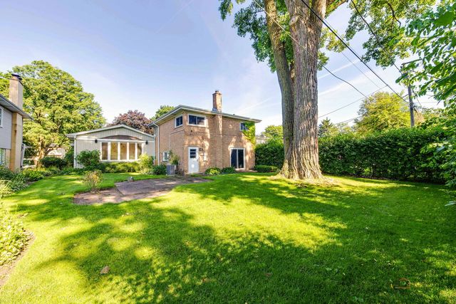 9230 N Major Avenue, Morton Grove, IL 60053