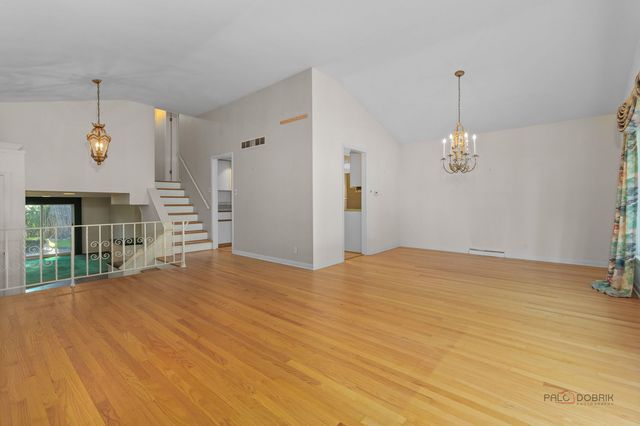 9230 N Major Avenue, Morton Grove, IL 60053