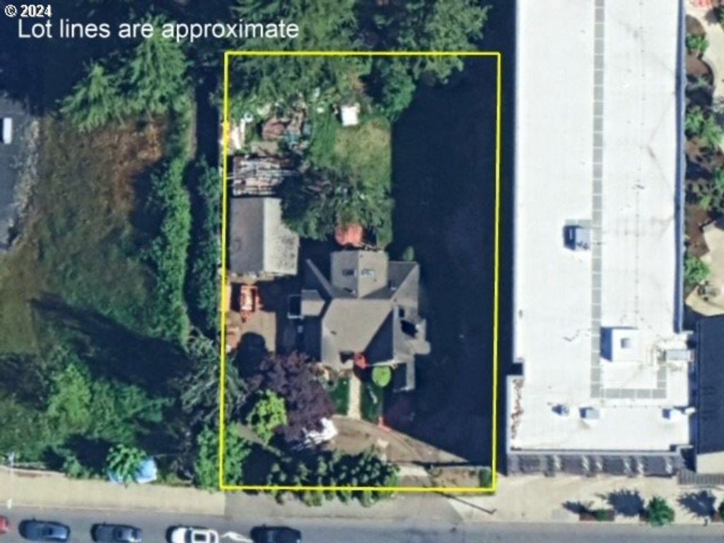 9715 Ne Glisan St, Portland, OR 97220