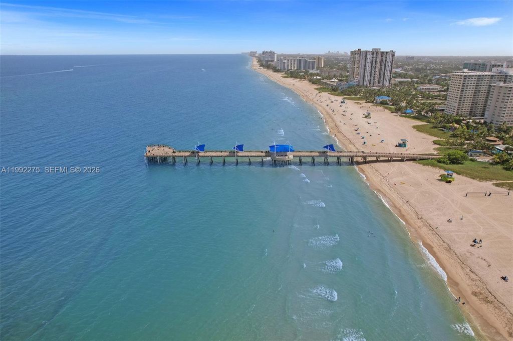 Image 54 of property listing at 400 N Riverside Dr 503, Pompano Beach, FL 33062