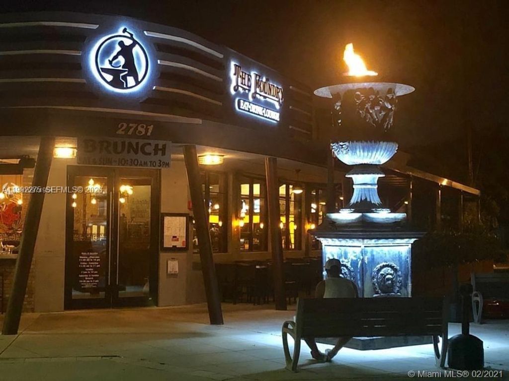 Image 75 of property listing at 400 N Riverside Dr 503, Pompano Beach, FL 33062