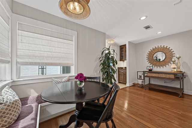1530 Sue Barnett Drive, Houston, TX 77018