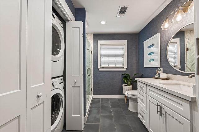 1530 Sue Barnett Drive, Houston, TX 77018