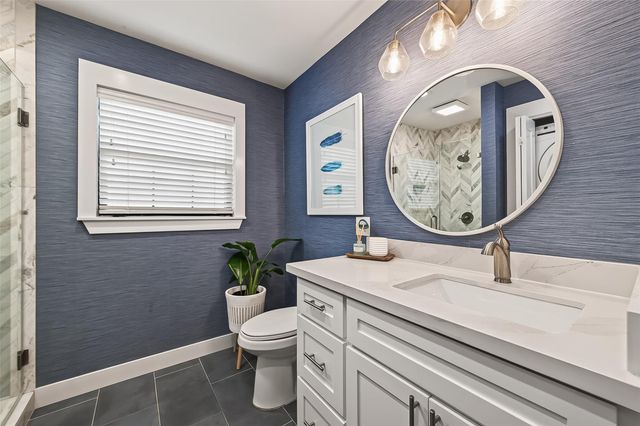 1530 Sue Barnett Drive, Houston, TX 77018