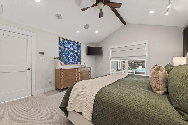 1530 Sue Barnett Drive, Houston, TX 77018
