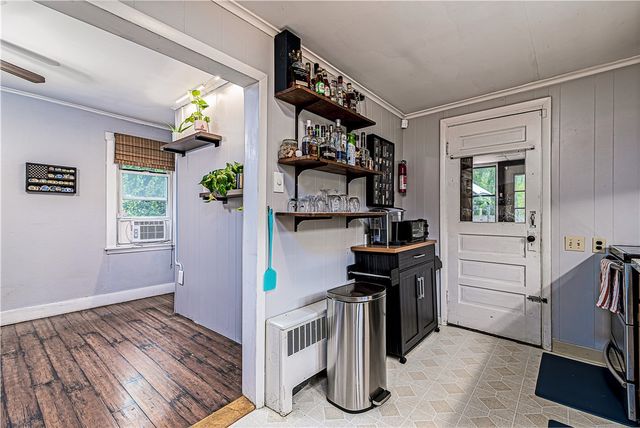 28 Bakers Creek Road, Warwick, RI 02886