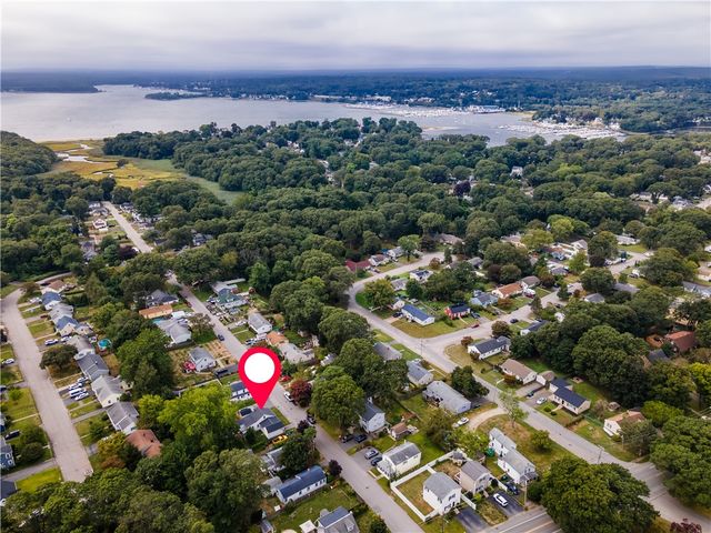 28 Bakers Creek Road, Warwick, RI 02886