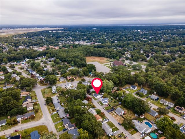 28 Bakers Creek Road, Warwick, RI 02886