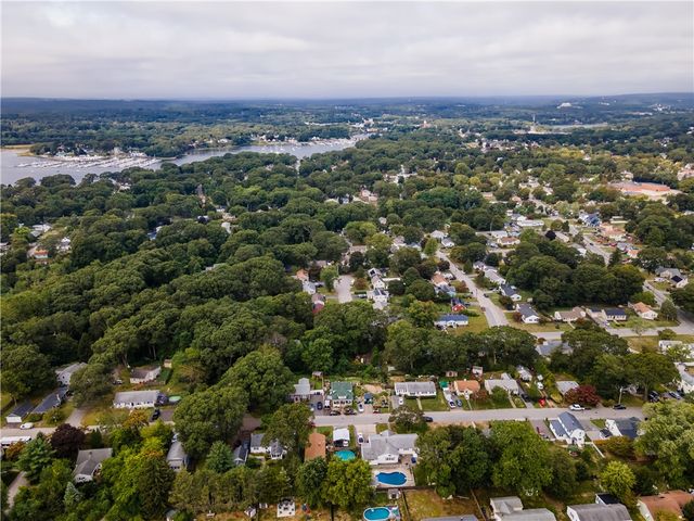 28 Bakers Creek Road, Warwick, RI 02886