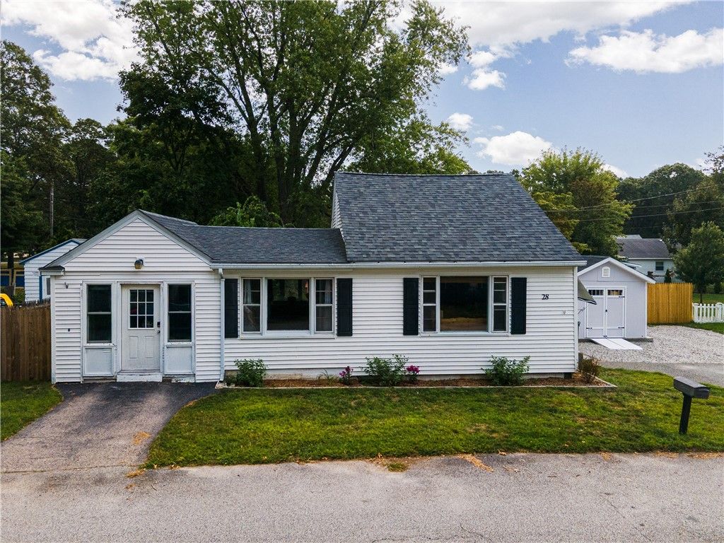 28 Bakers Creek Road, Warwick, RI 02886