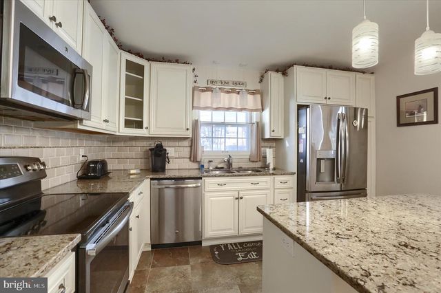 2102 PARKSIDE RD, Camp Hill, PA 17011