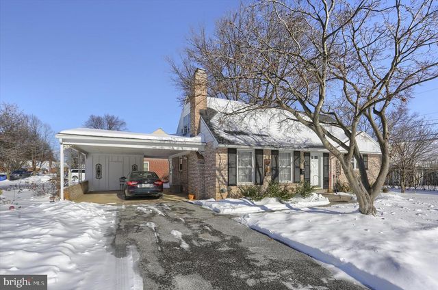 2102 PARKSIDE RD, Camp Hill, PA 17011