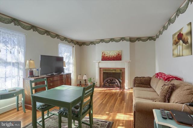 2102 PARKSIDE RD, Camp Hill, PA 17011