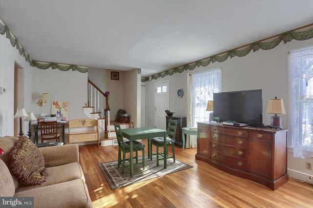 2102 PARKSIDE RD, Camp Hill, PA 17011