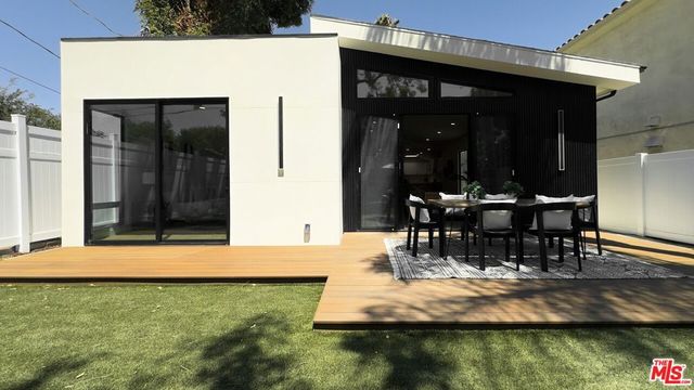 4631 Norwich Avenue, Sherman Oaks, CA 91403