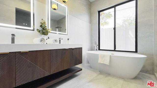 4631 Norwich Avenue, Sherman Oaks, CA 91403