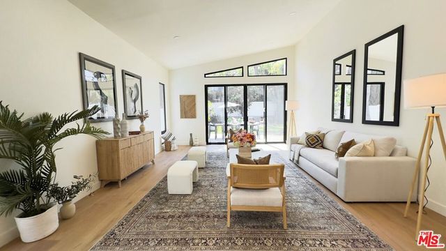 4631 Norwich Avenue, Sherman Oaks, CA 91403