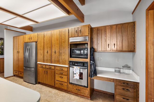 1051 Sandalwood Dr, Murphys, CA 95247