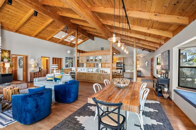 1051 Sandalwood Dr, Murphys, CA 95247