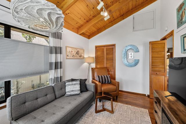 1051 Sandalwood Dr, Murphys, CA 95247