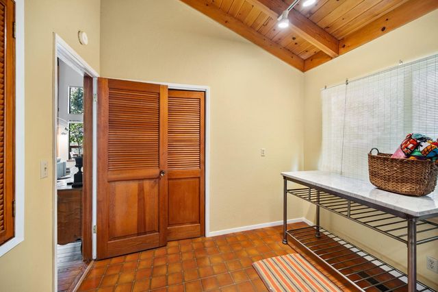 1051 Sandalwood Dr, Murphys, CA 95247