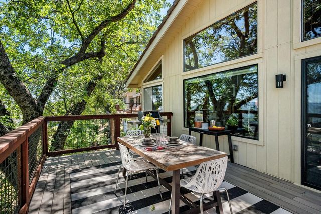 1051 Sandalwood Dr, Murphys, CA 95247
