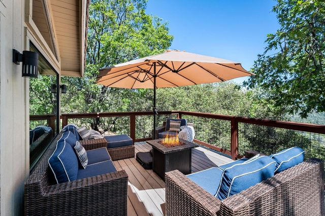 1051 Sandalwood Dr, Murphys, CA 95247