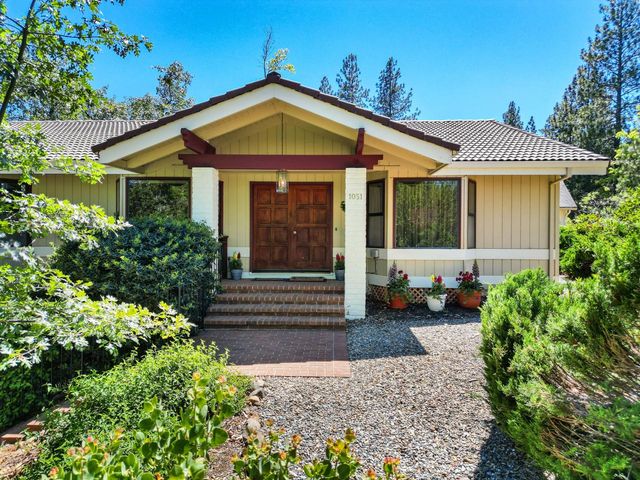 1051 Sandalwood Dr, Murphys, CA 95247