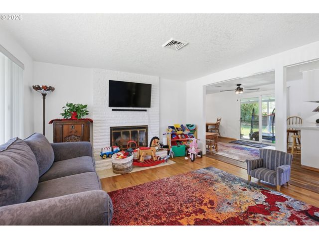 1000 SAVILLE Ave, Eugene, OR 97404